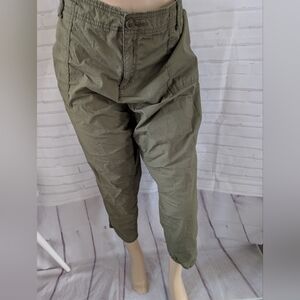 Liz Claiborne Olive Green Crop Pants